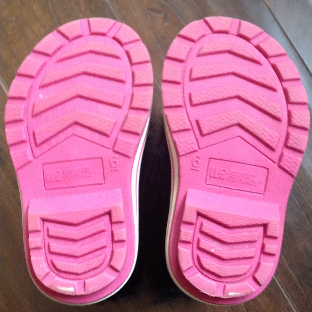 Toddler girls gently used winter boot